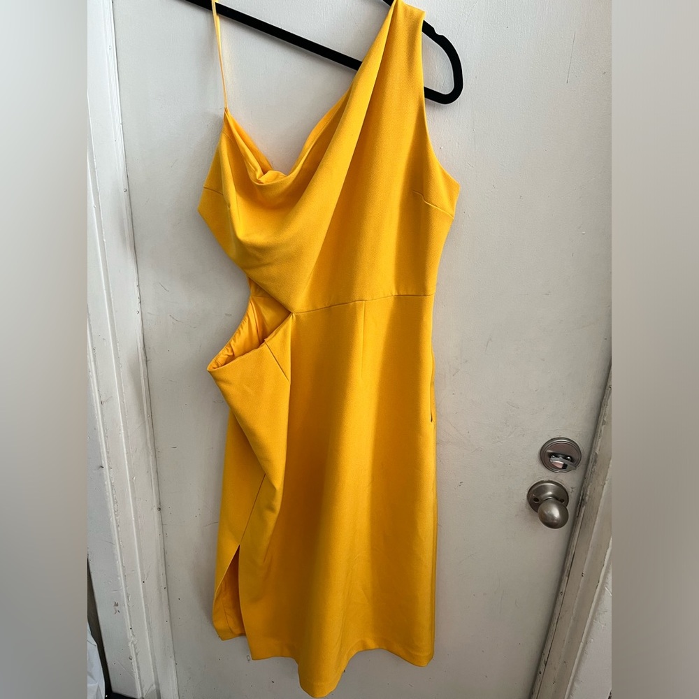 One shoulder dress